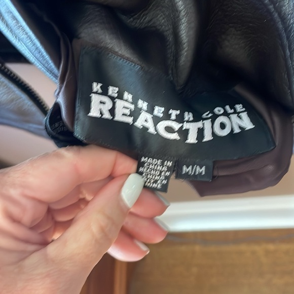 NWT Kenneth Cole Reversible Brown Leather Jacket with Fleece Inside- Medium - Picture 4 of 16